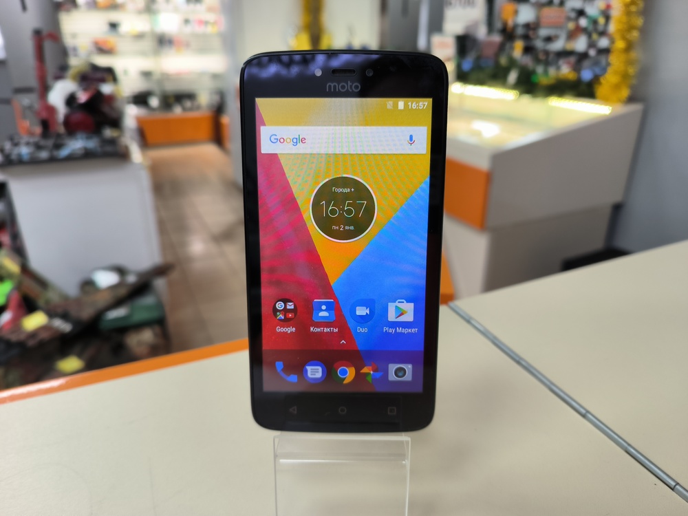Смартфон Motorola Moto C