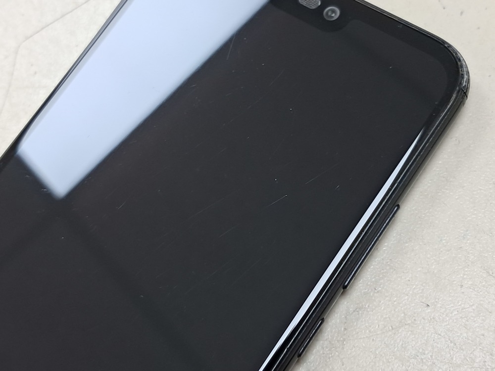 Смартфон Huawei P20 lite