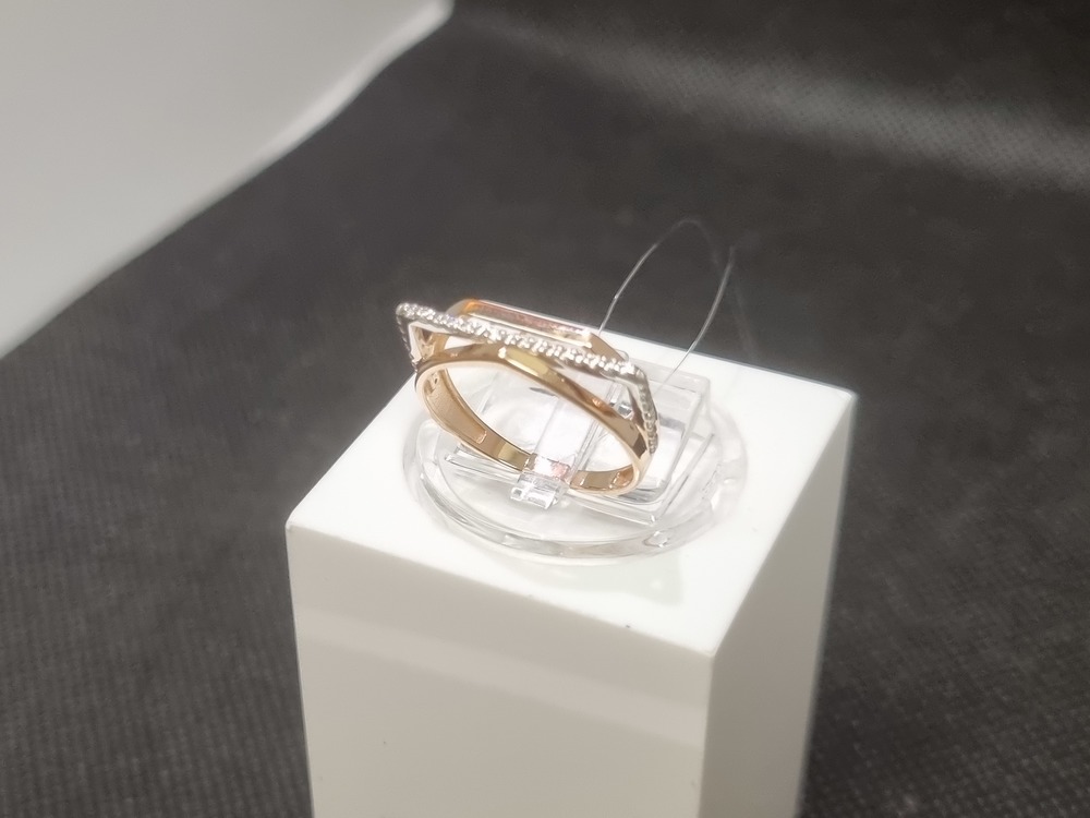 КОЛЬЦО С КАМНЯМИ (Au 585)