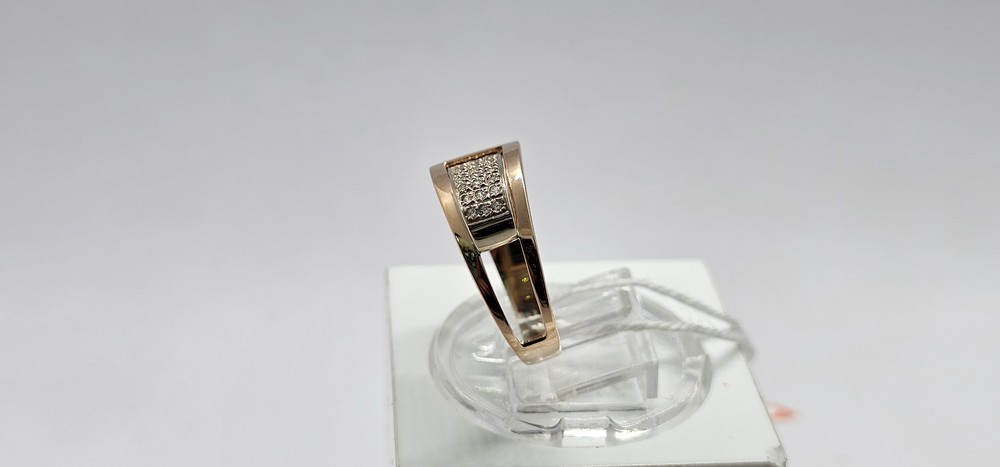 КОЛЬЦО С КАМНЯМИ (Au 585)