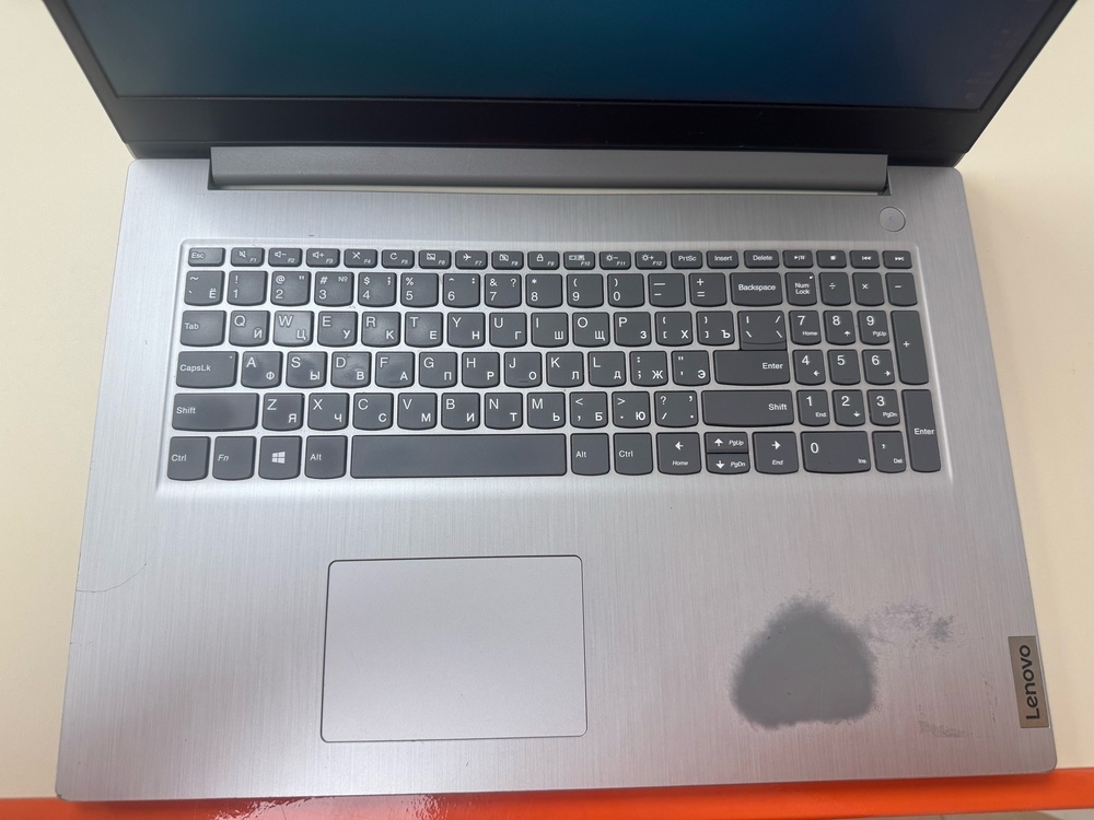 Ноутбук Lenovo; AMD 3020e, HD Graphics, 8 Гб, 256 Гб, Нет