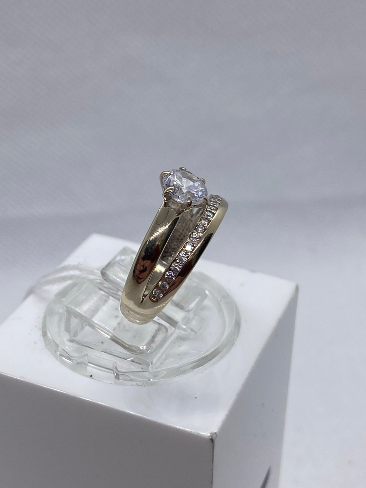 КОЛКМИ585 КОЛЬЦО С КАМНЯМИ (Au 585)
