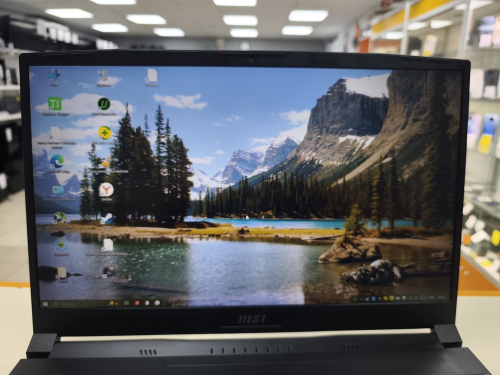 Ноутбук MSI MS-17L2; Core i5-11260H, GeForce RTX 2050, 8 Гб, 256 Гб, Нет