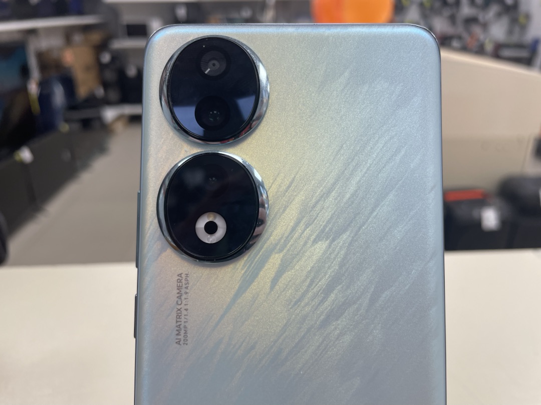 Смартфон Honor 90 8/256