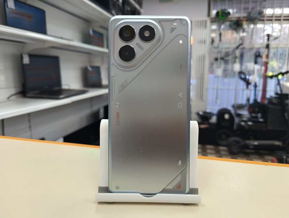 Смартфон Tecno Pova 7 Neo 8/256
