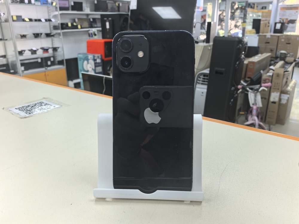 Смартфон Apple iPhone 12 64Gb