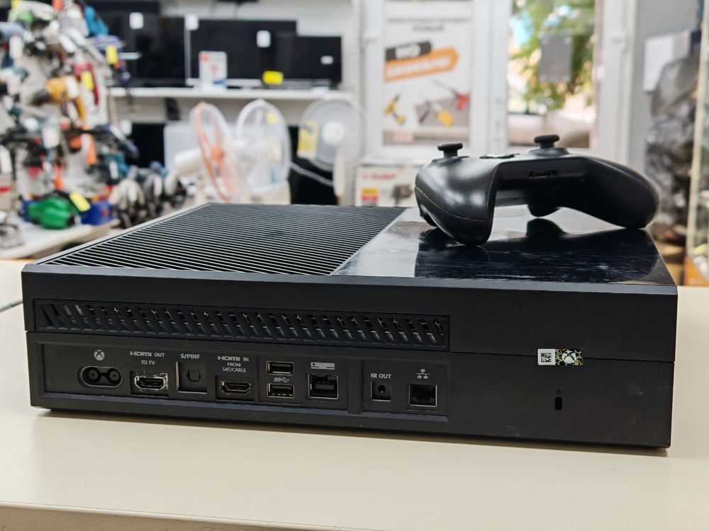 Игровая приставка Xbox One 500Gb