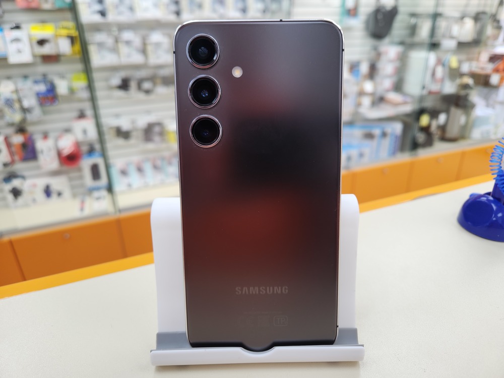 Смартфон Samsung Galaxy S24 8/128