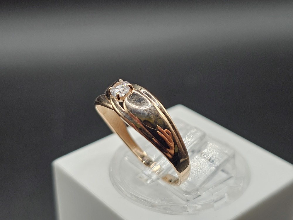 КОЛКМ585 КОЛЬЦО С КАМНЕМ (Au 585)