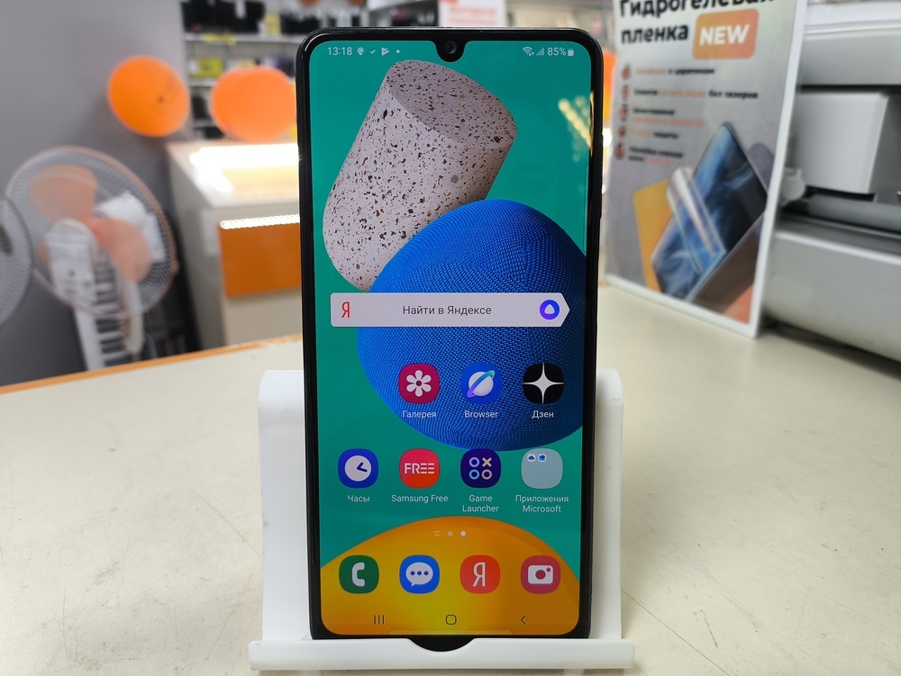 Смартфон Samsung Galaxy M32 6/128