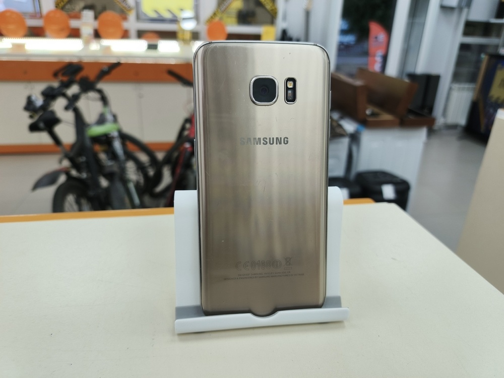 Смартфон Samsung Galaxy S7 edge 4/32