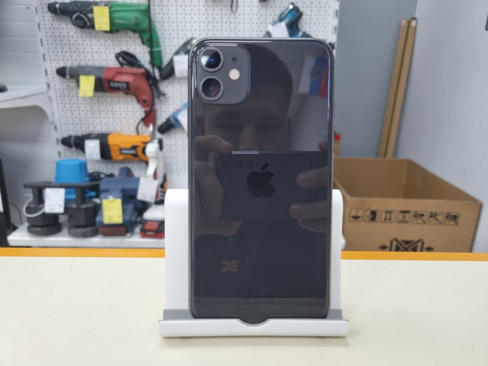 Смартфон Apple iPhone 11 128Gb
