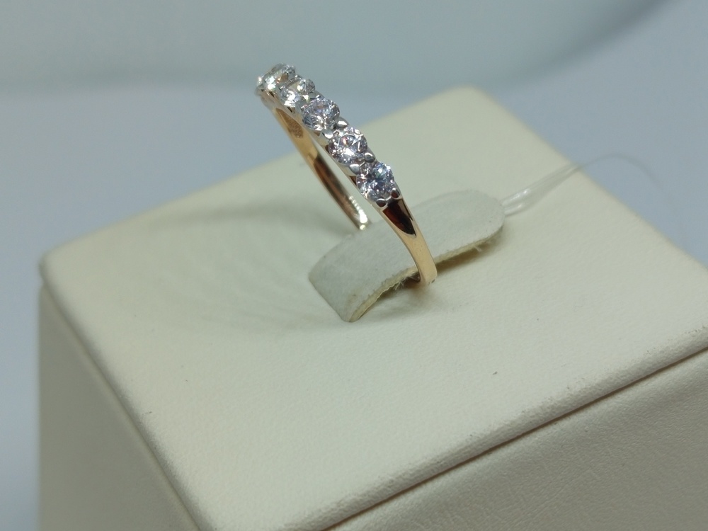 КОЛЬЦО С КАМНЯМИ (Au 585)