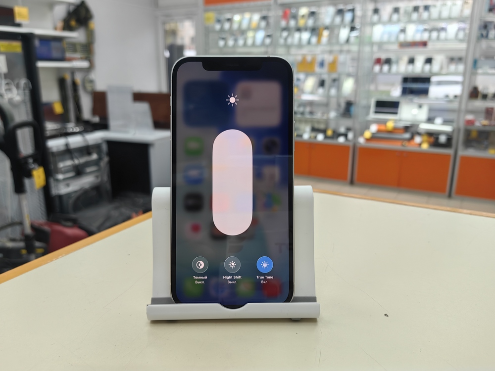 Смартфон Apple iPhone 12 128Gb