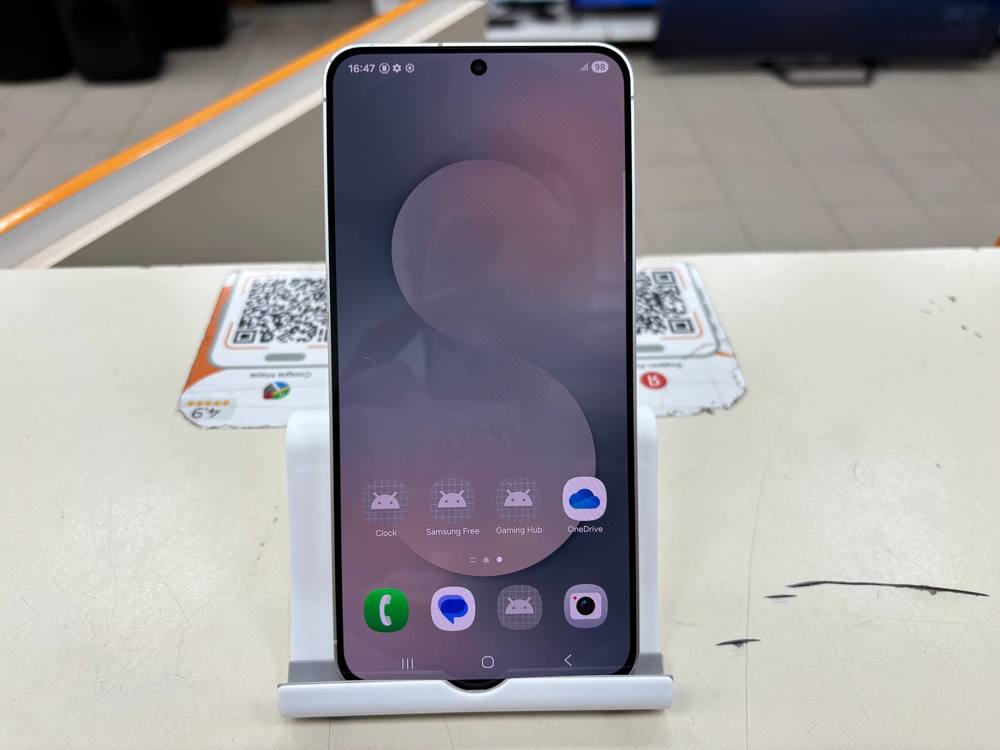 Смартфон Samsung Galaxy S25 FE 8/256