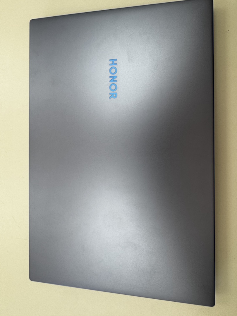 Ноутбук Honor; Ryzen 5 3500U, Radeon Vega 8, 8 Гб, 256 Гб, Нет