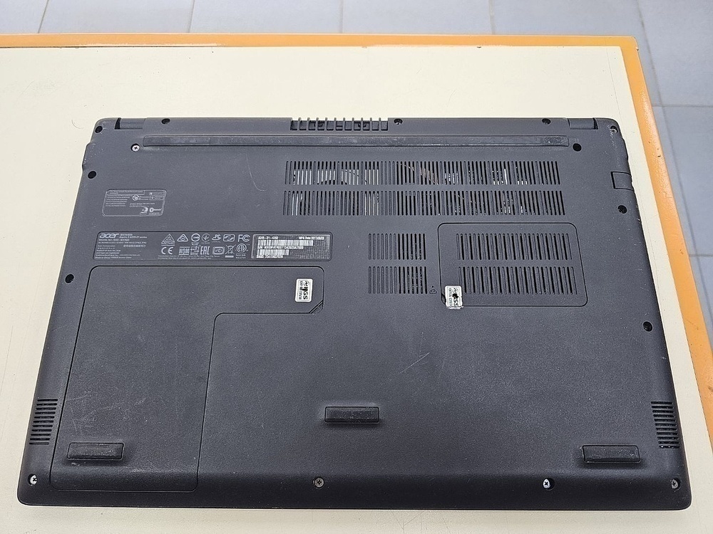 Ноутбук Acer; A4-9120, Radeon R3 series, 4 Гб, Нет, 500 Гб