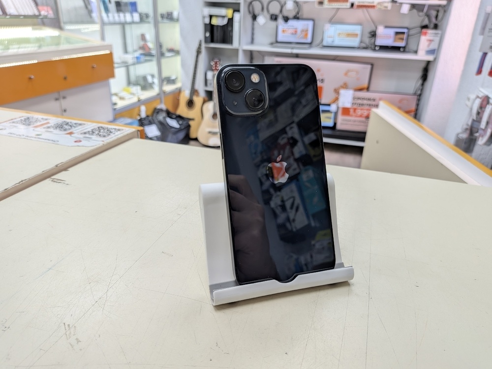 Смартфон Apple iPhone 13 128Gb