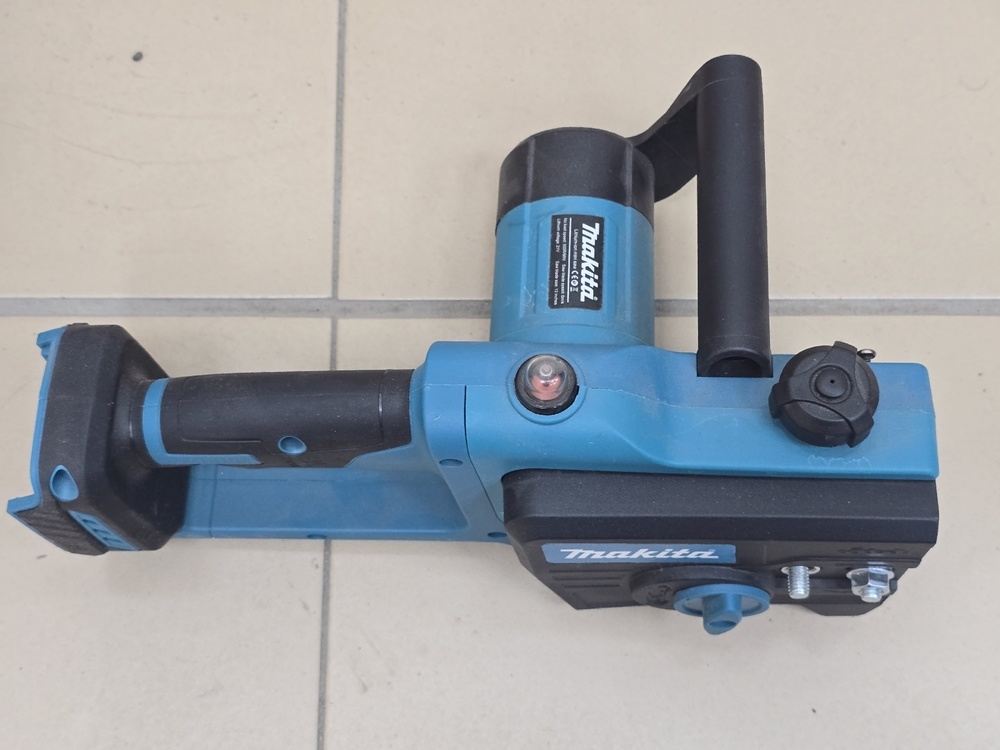 Электропила Makita 128V Li