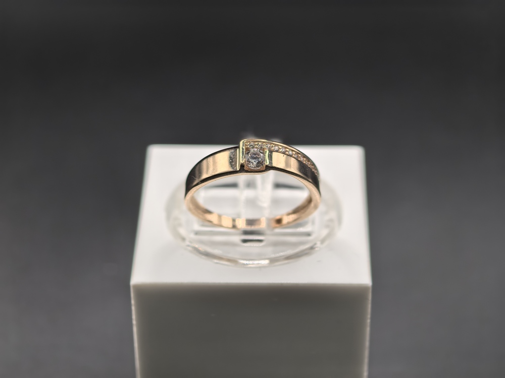 КОЛКМИ585 КОЛЬЦО С КАМНЯМИ (Au 585)