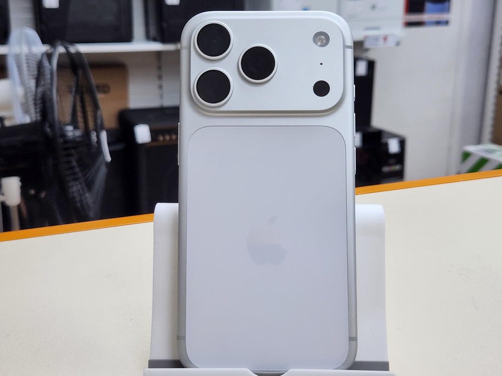 Смартфон Apple Iphone 17 Pro 256Gb