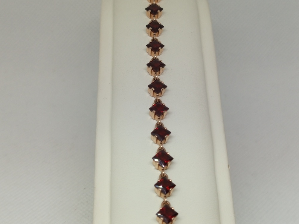 Б585 БРАСЛЕТ С КАМНЯМИ (Au 585)