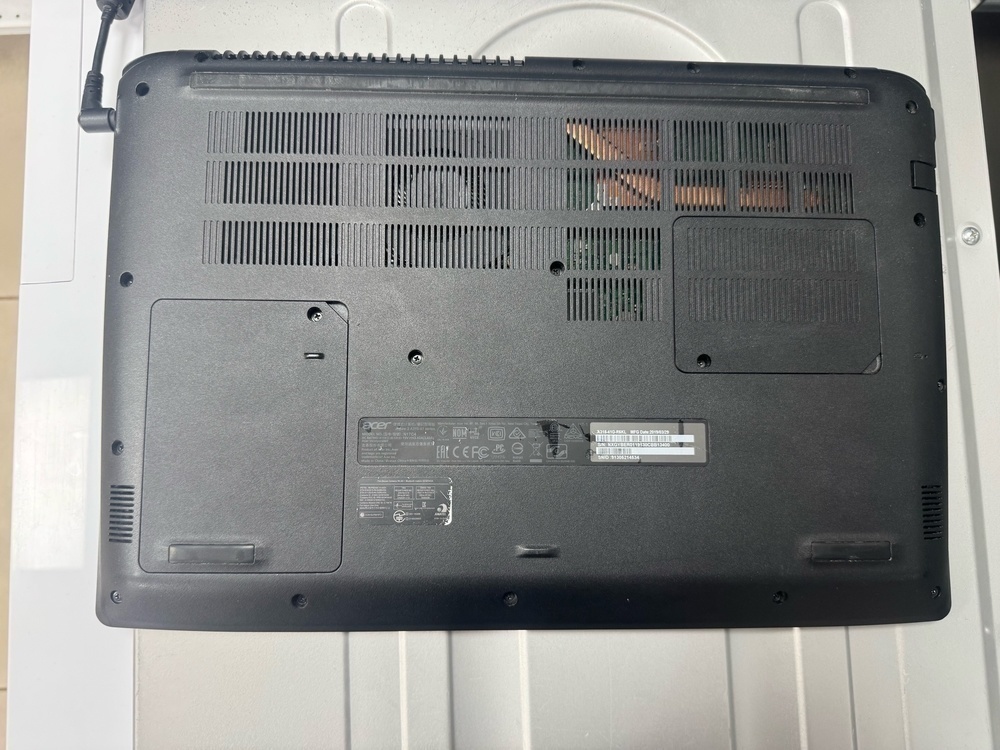 Ноутбук Acer; Ryzen 5 3500U, Radeon 530, 6 Гб, Нет, 1 Tb