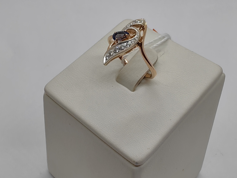 КОЛЬЦО С КАМНЯМИ (Au 585)