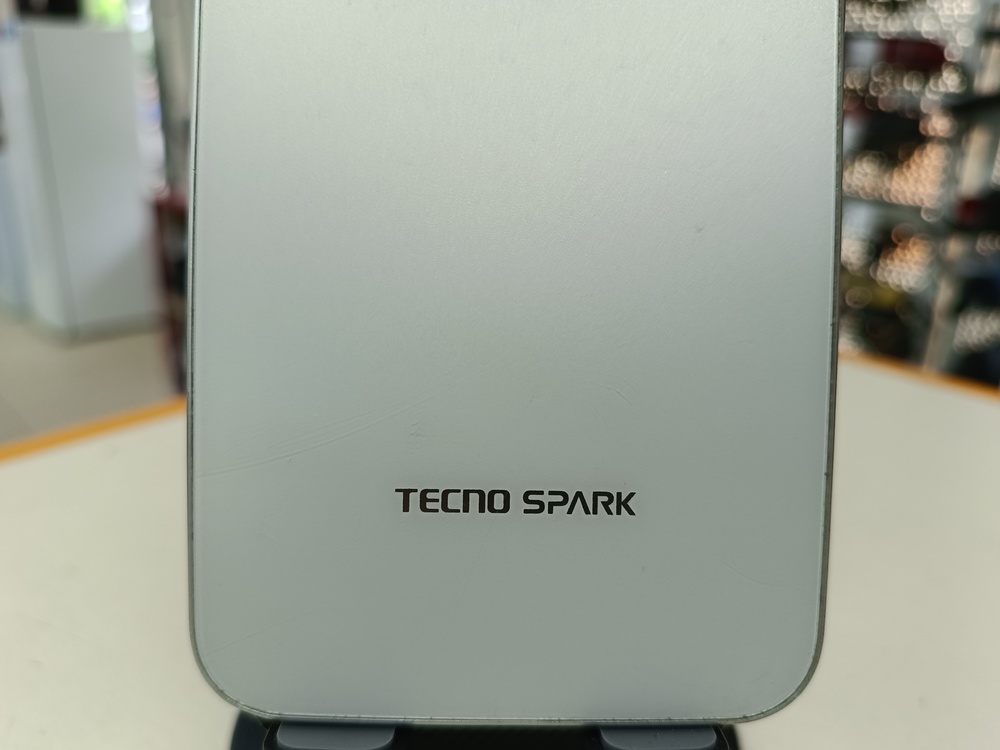 Смартфон Tecno SPARK 30C 8/256