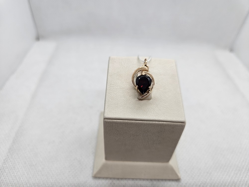 ПОДВЕСКА С КАМНЕМ (Au 585)