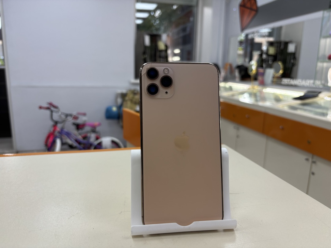 Смартфон Apple iPhone 11 Pro Max 64Gb