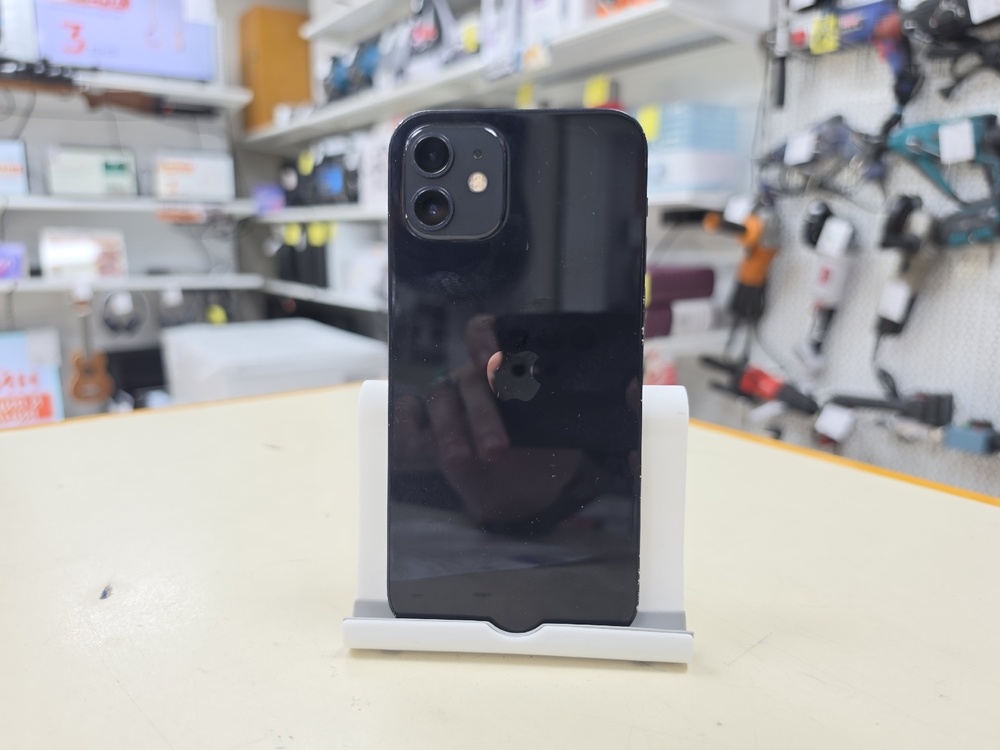 Смартфон Apple iPhone 12 128Gb