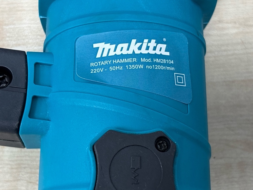 Перфоратор Makita HM28104