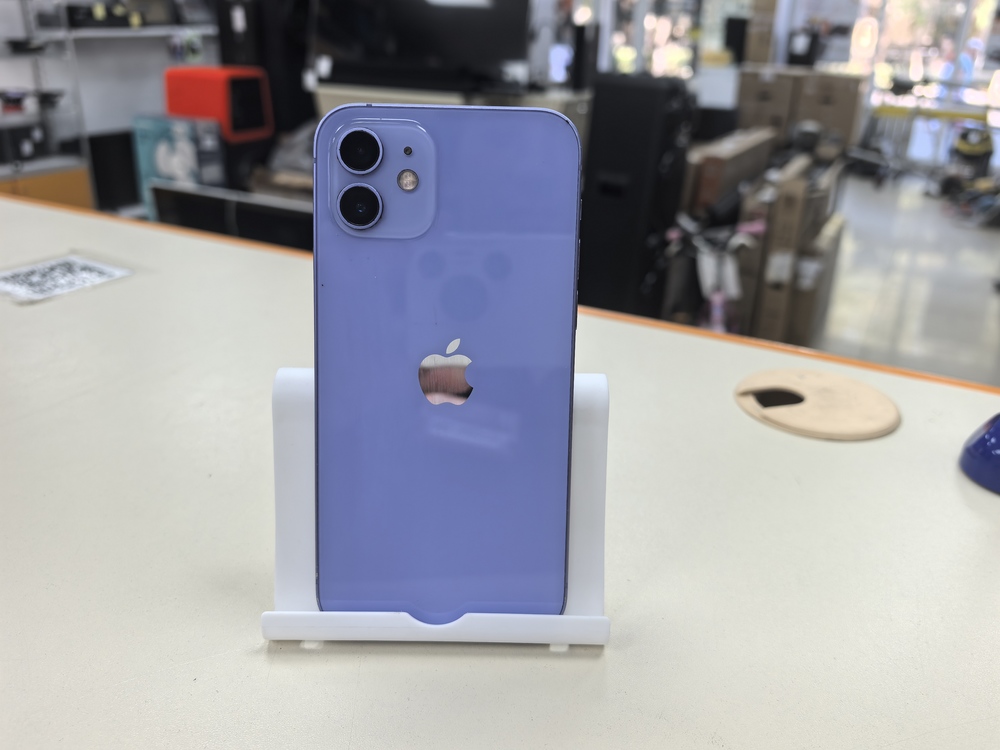 Смартфон Apple iPhone 12 64Gb