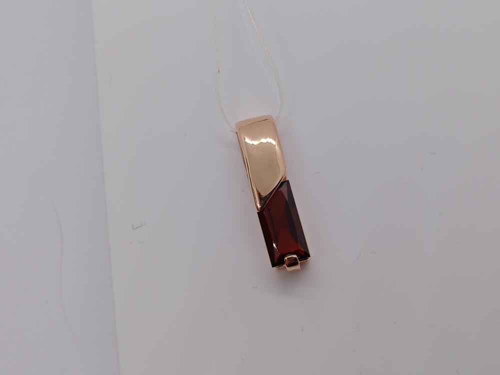 009643-1350 ПОДВЕСКА ГРАНАТ (Au 585)