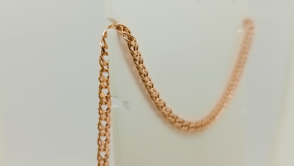 ЦЕПЬ ПУСТОТЕЛАЯ Ромб двойной (Au 585)