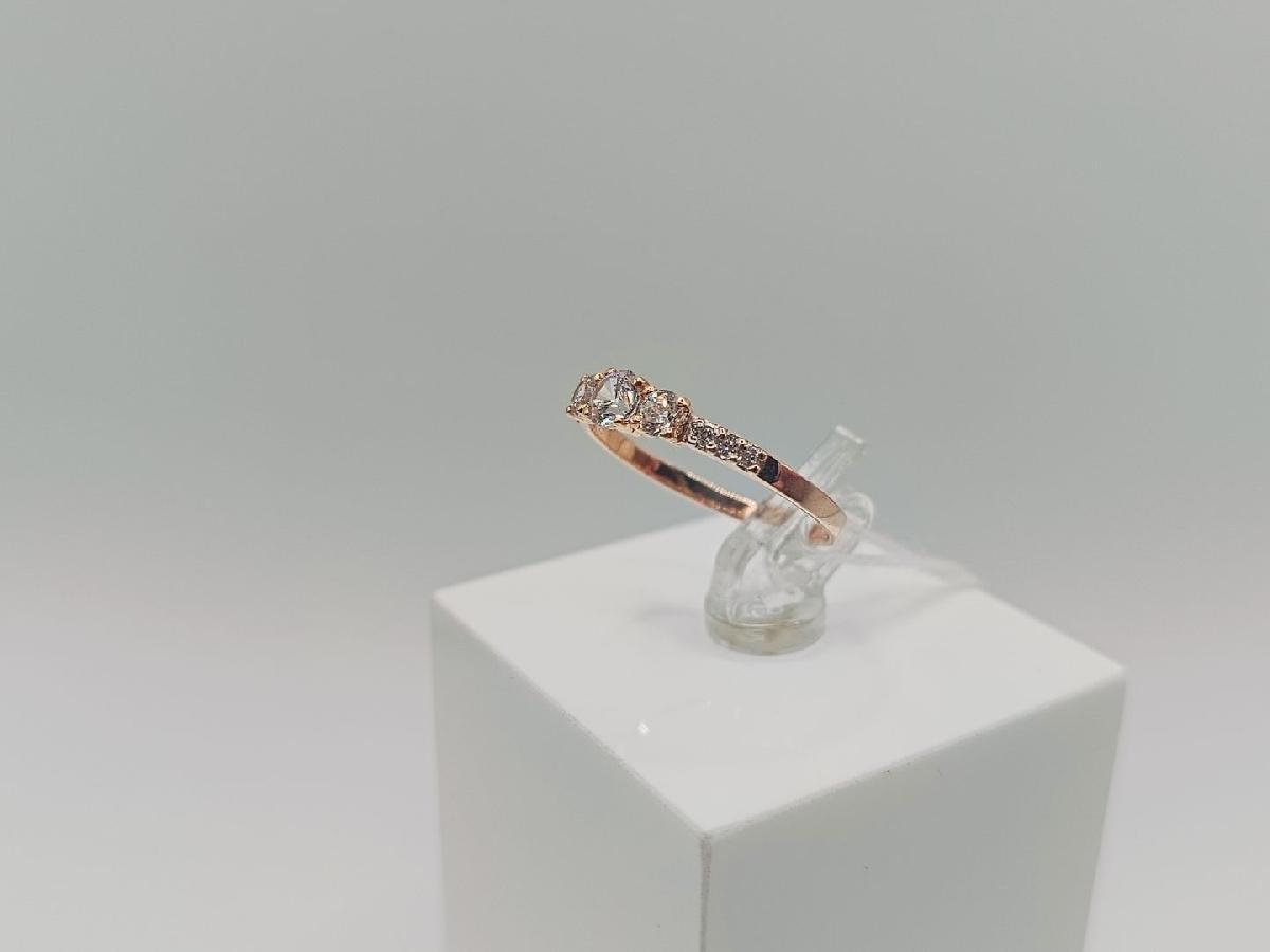 КОЛКМИ585 КОЛЬЦО С КАМНЯМИ (Au 585)