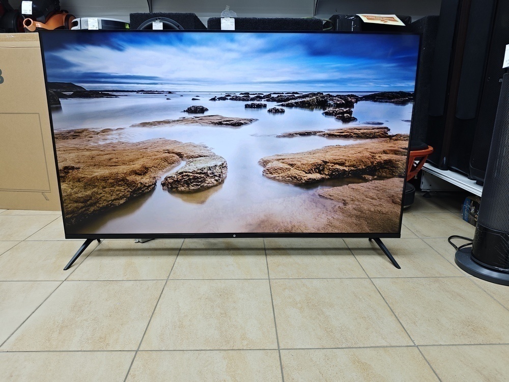 LED Телевизор HI HX-50U01FB