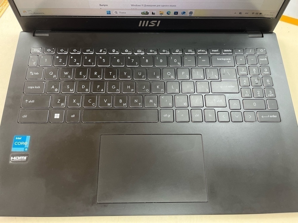 Ноутбук MSI Modern 15 B12M; Core i3-1215U, Intel UHD Graphics, 8 Гб, Нет, 250 Гб