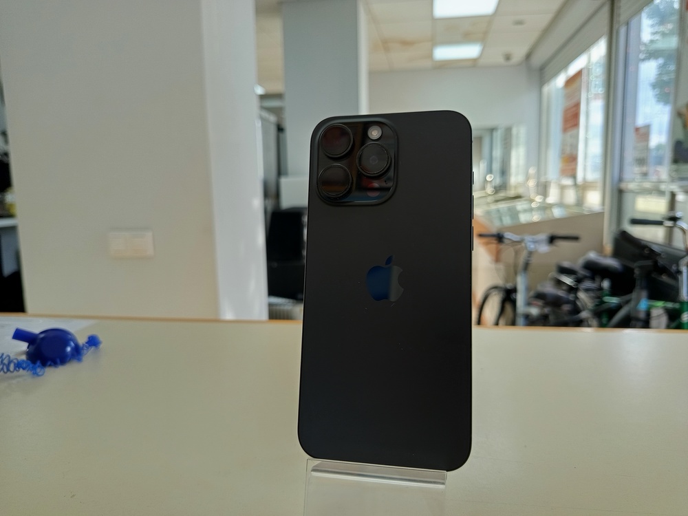 Смартфон Apple iPhone 15 Pro Max 256Gb