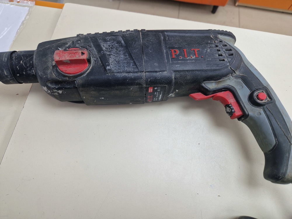 Перфоратор P.I.T. PBH24-C