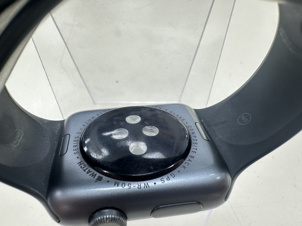 Смарт-часы Apple Watch Series 3 42 мм