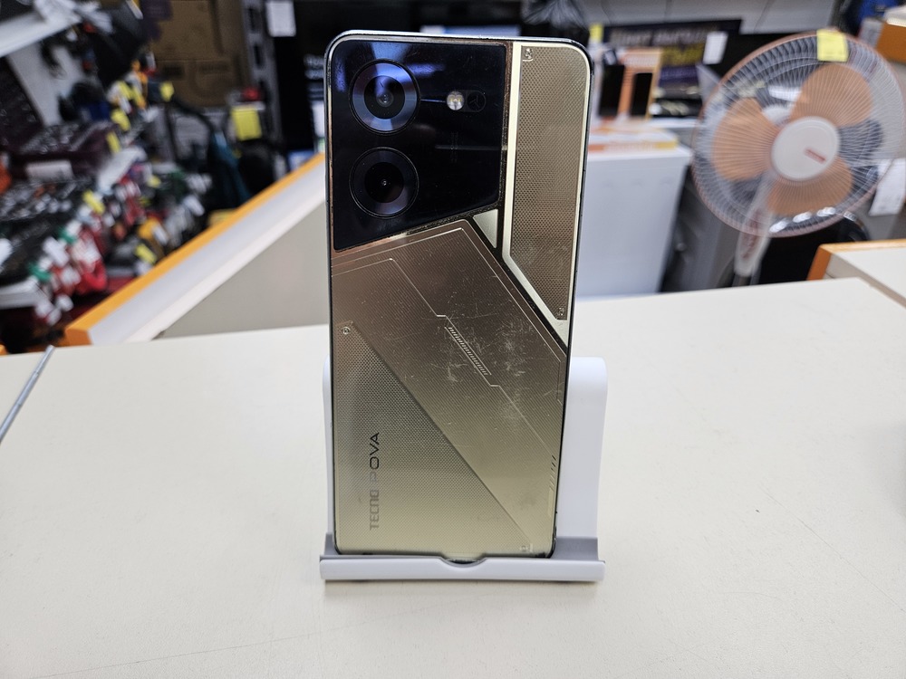 Смартфон Tecno Pova 5 8/256