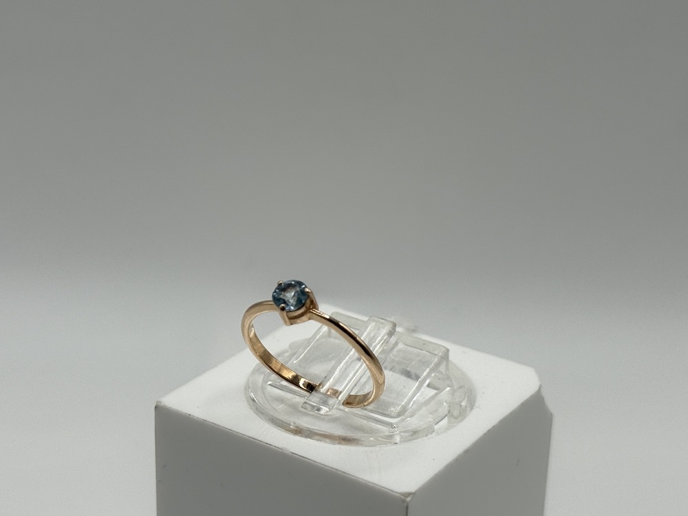 КОЛКМ585 КОЛЬЦО С КАМНЕМ (Au 585)