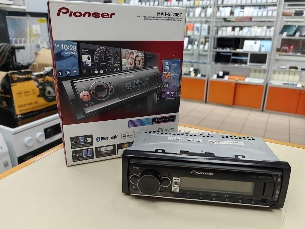 Автомагнитола Pioneer MVH-S520BT