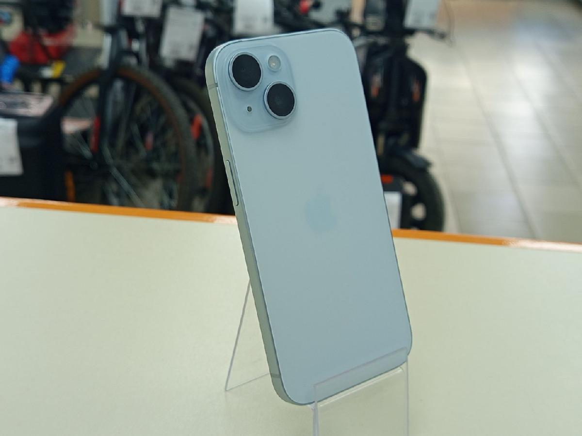 Смартфон Apple Iphone 15 128Gb