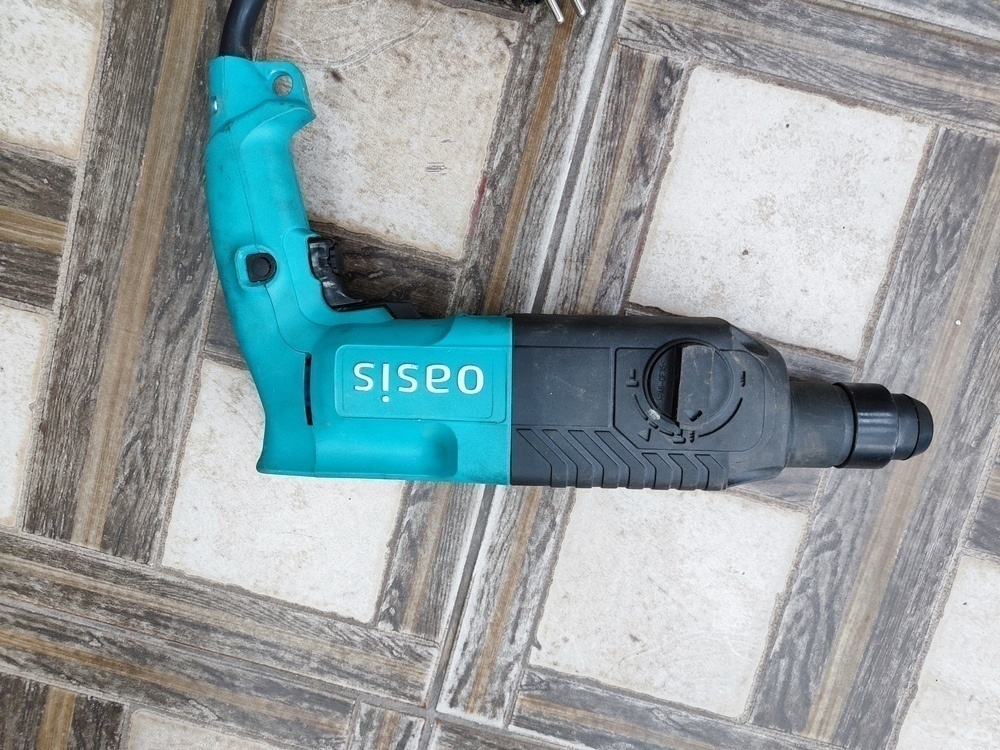 Перфоратор Oasis PR-80;