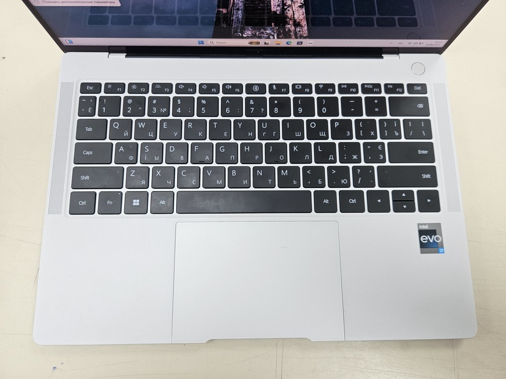 Ноутбук Huawei MateBook X Pro; Core i7-1255U, Iris(R) Xe Graphics, 16 Гб, 1 Tb, Нет