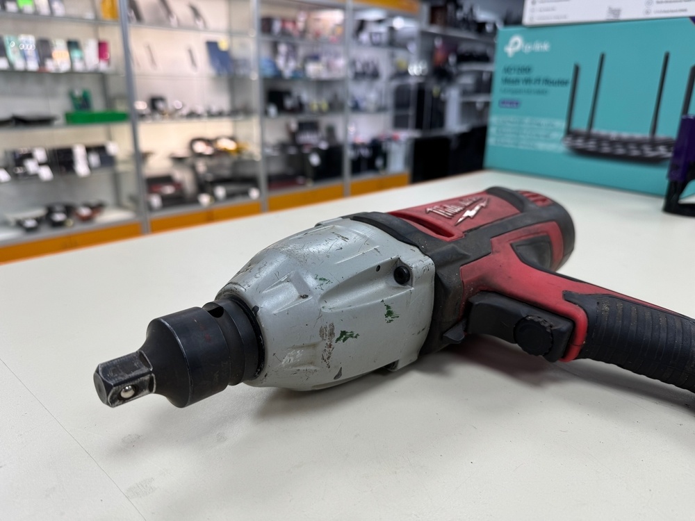 Гайковерт Milwaukee IPWE520R