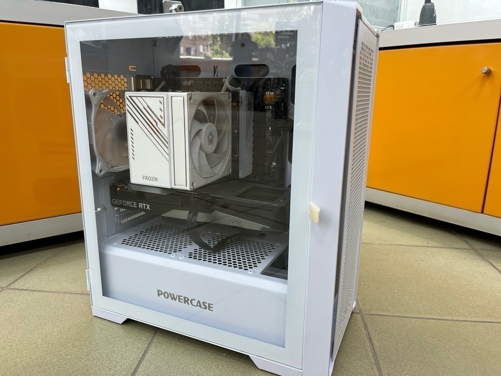 Системный блок Deepcool; I7-13700H, GeForce RTX 3060, 16 Гб, 2 Tb, Нет
